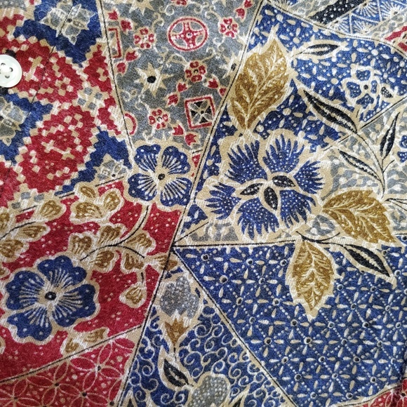 Urban Renewal Shirt - Picture 4 of 10